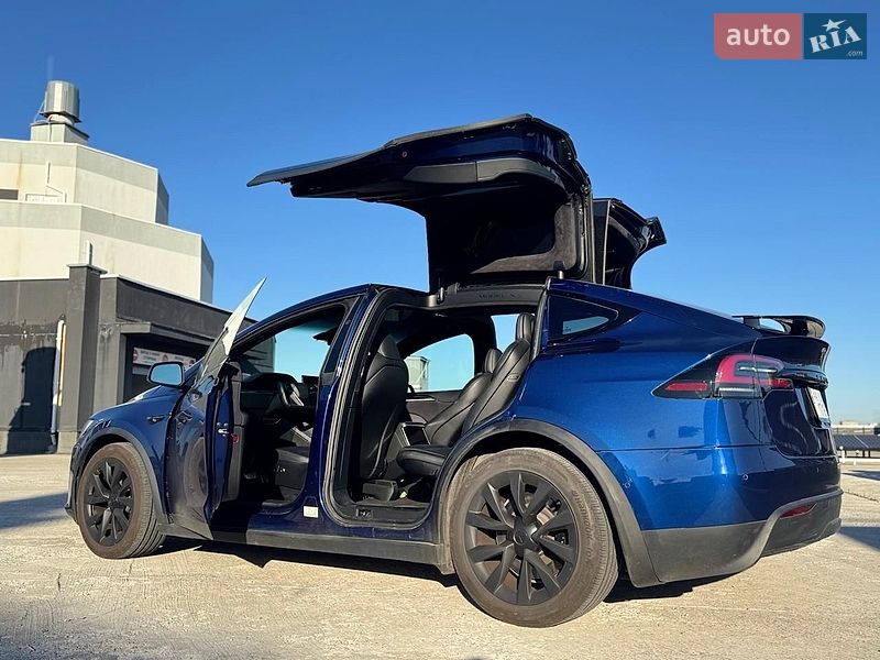 Внедорожник / Кроссовер Tesla Model X 2022 в Киеве
