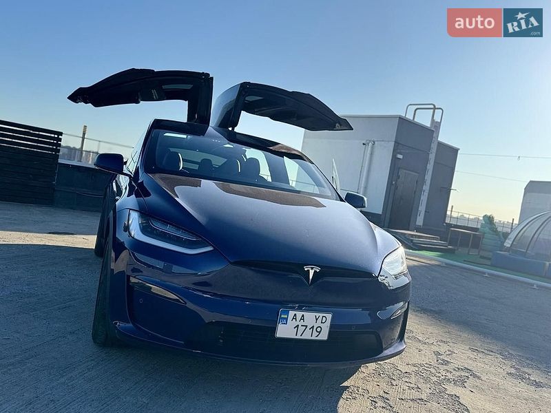 Внедорожник / Кроссовер Tesla Model X 2022 в Киеве