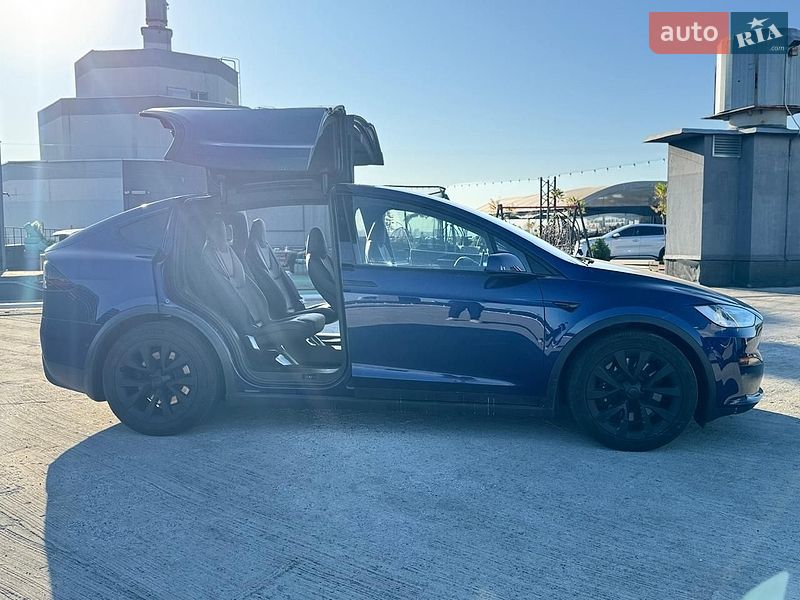 Внедорожник / Кроссовер Tesla Model X 2022 в Киеве