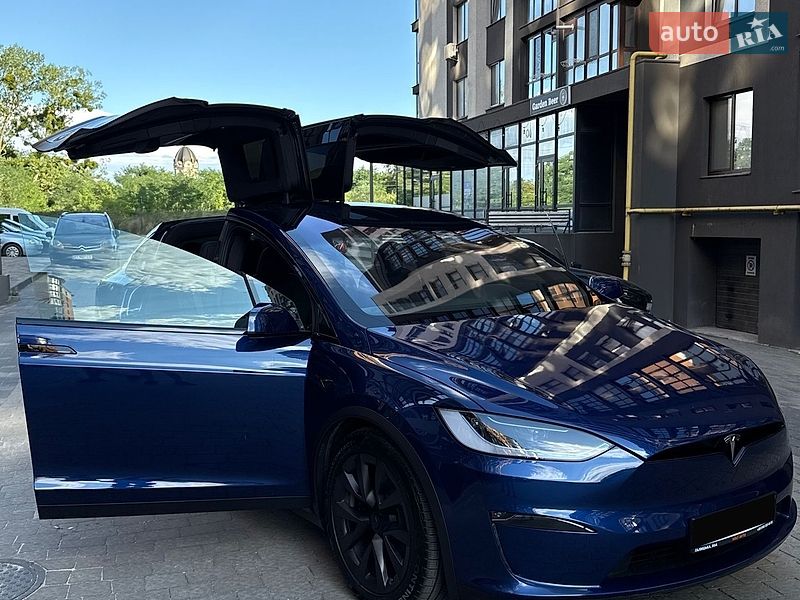 Позашляховик / Кросовер Tesla Model X 2025 в Івано-Франківську