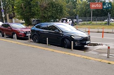 Внедорожник / Кроссовер Tesla Model X 2017 в Киеве