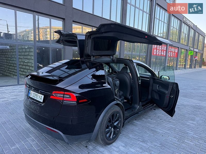 Позашляховик / Кросовер Tesla Model X 2023 в Полтаві