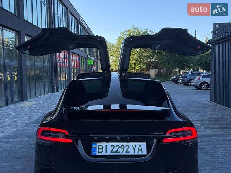 Позашляховик / Кросовер Tesla Model X 2023 в Полтаві