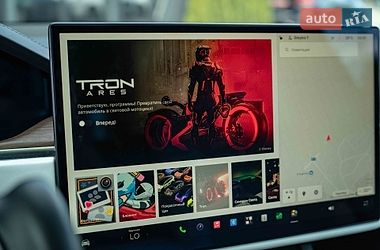 Позашляховик / Кросовер Tesla Model X 2022 в Чернівцях