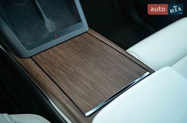 Позашляховик / Кросовер Tesla Model X 2022 в Чернівцях