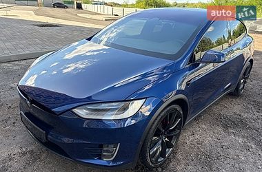 Внедорожник / Кроссовер Tesla Model X 2019 в Киеве
