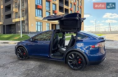 Внедорожник / Кроссовер Tesla Model X 2019 в Киеве