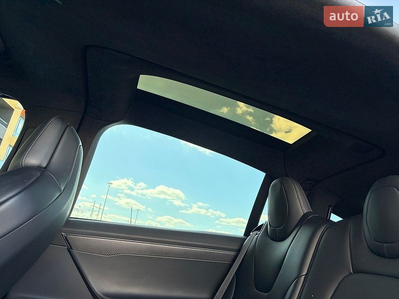 Внедорожник / Кроссовер Tesla Model X 2019 в Киеве