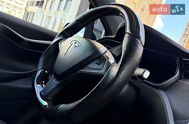 Внедорожник / Кроссовер Tesla Model X 2019 в Киеве