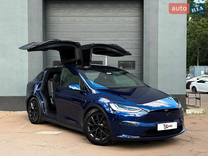 Tesla Model X 2023