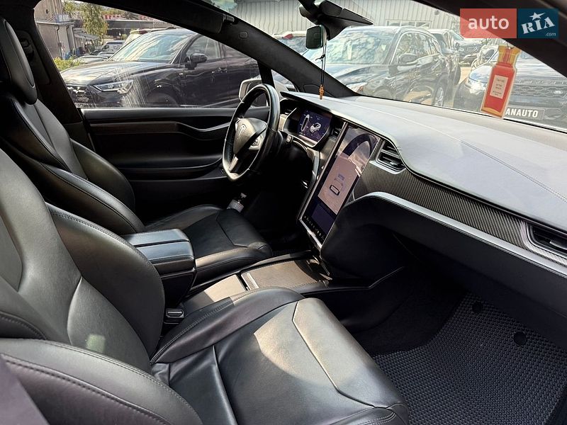 Позашляховик / Кросовер Tesla Model X 2018 в Харкові фото 9 Позашляховик / Кросовер Tesla Model X 2018 в Харкові