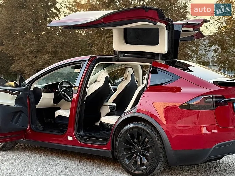 Tesla Model X 2017