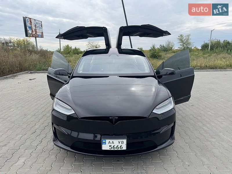 Внедорожник / Кроссовер Tesla Model X 2022 в Киеве