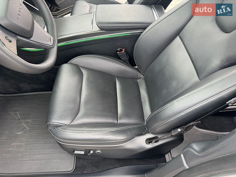 Внедорожник / Кроссовер Tesla Model X 2022 в Киеве