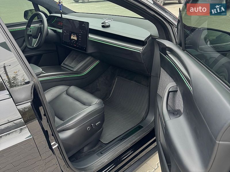 Внедорожник / Кроссовер Tesla Model X 2022 в Киеве