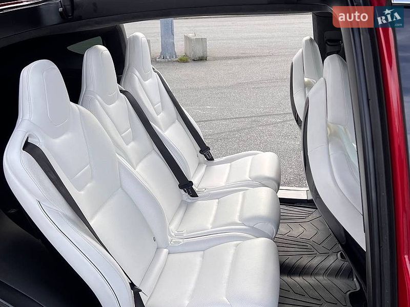 Внедорожник / Кроссовер Tesla Model X 2016 в Львове