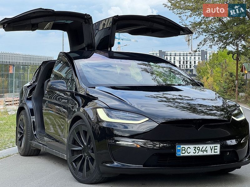 Tesla Model X 2022