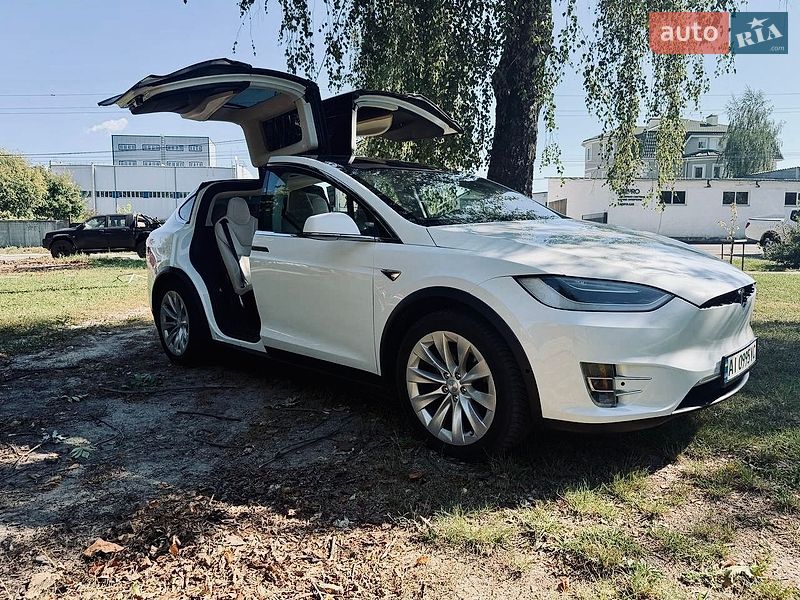 Tesla Model X 2018