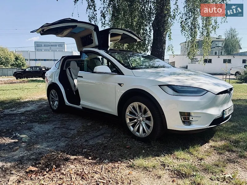 Tesla Model X