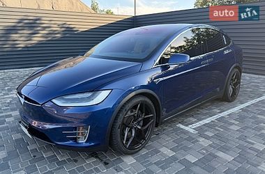 Внедорожник / Кроссовер Tesla Model X 2016 в Николаеве