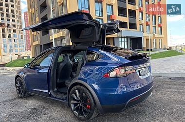 Внедорожник / Кроссовер Tesla Model X 2019 в Киеве