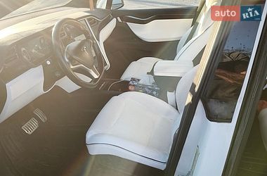 Позашляховик / Кросовер Tesla Model X 2016 в Бориславі