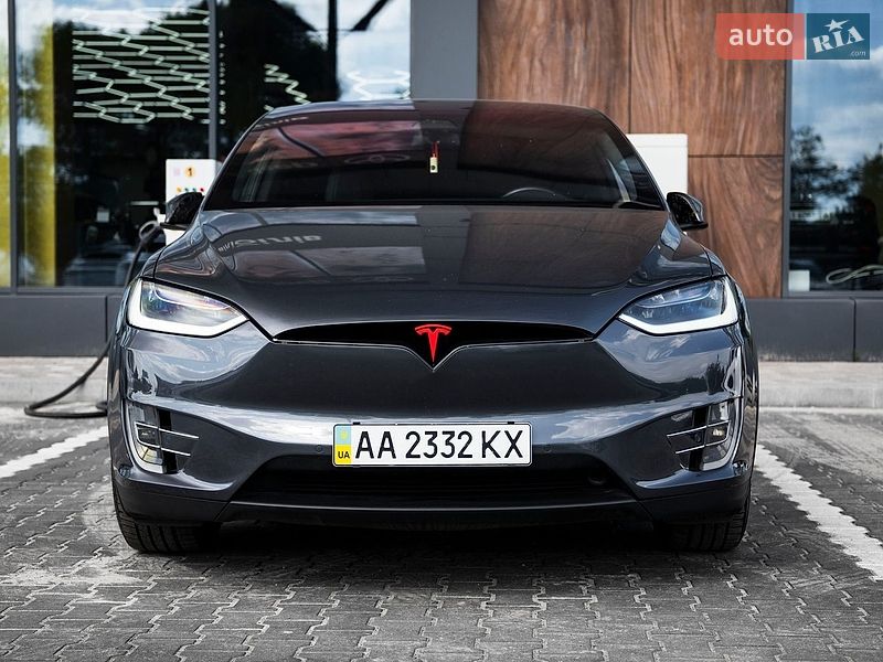 Внедорожник / Кроссовер Tesla Model X 2018 в Киеве