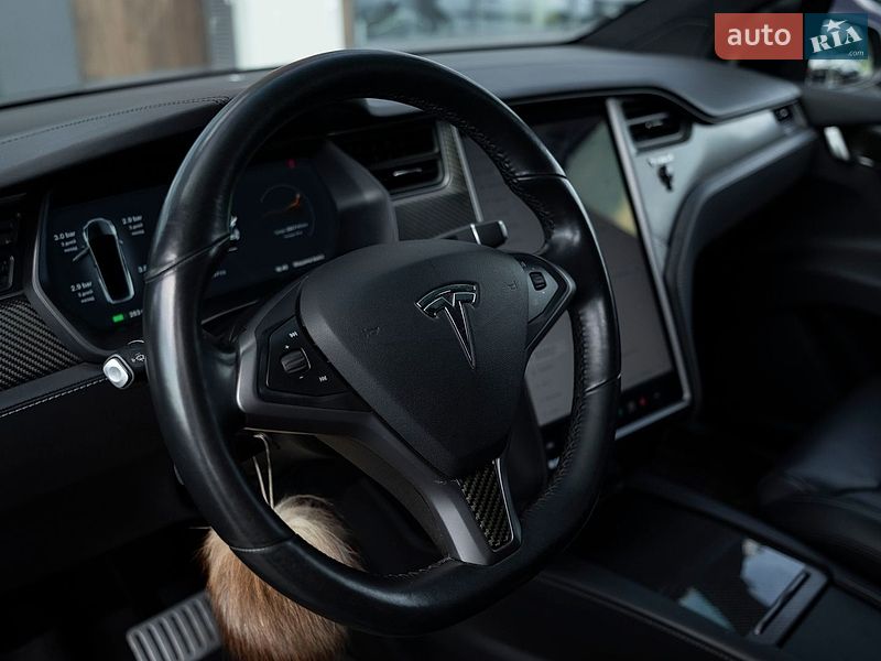 Позашляховик / Кросовер Tesla Model X 2018 в Києві