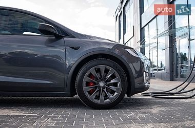 Позашляховик / Кросовер Tesla Model X 2018 в Києві