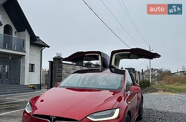 Позашляховик / Кросовер Tesla Model X 2016 в Дубні