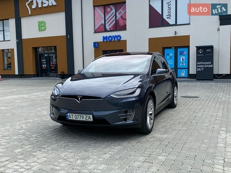 Tesla Model X 2017