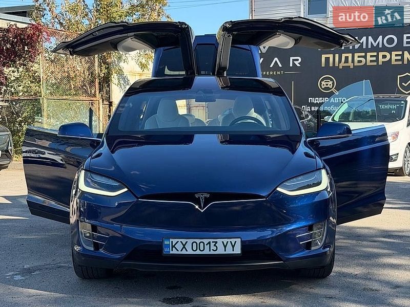 Tesla Model X 2016
