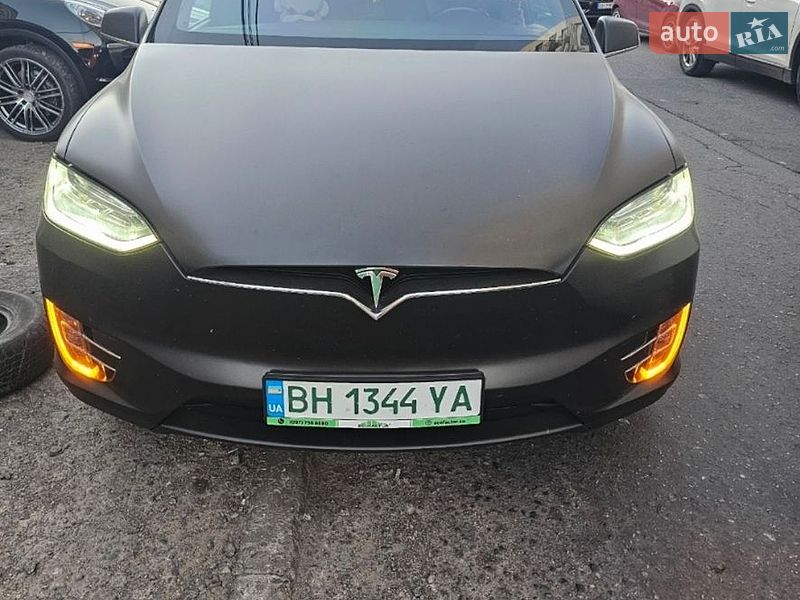 Внедорожник / Кроссовер Tesla Model X 2018 в Одессе фото Внедорожник / Кроссовер Tesla Model X 2018 в Одессе