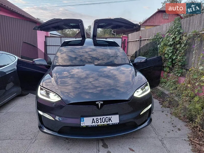 Tesla Model X