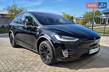 Внедорожник / Кроссовер Tesla Model X 2018 в Ивано-Франковске