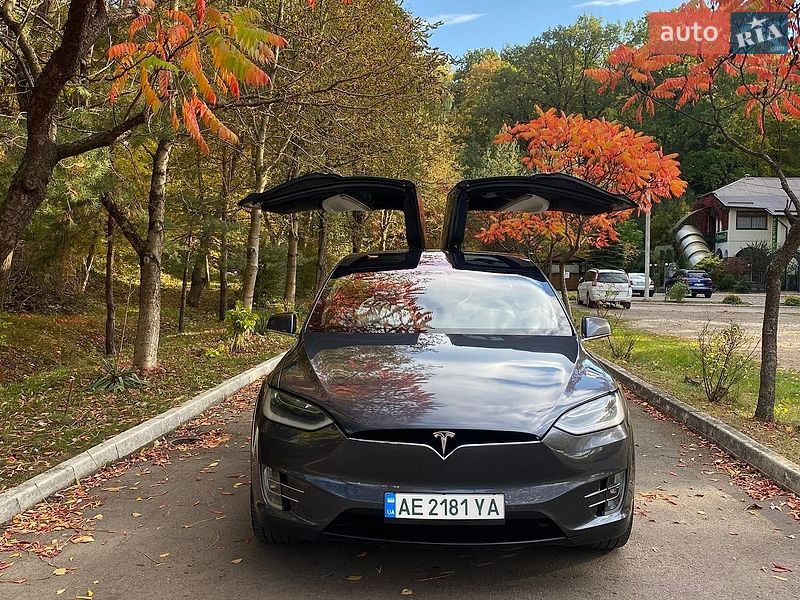 Tesla Model X 2017