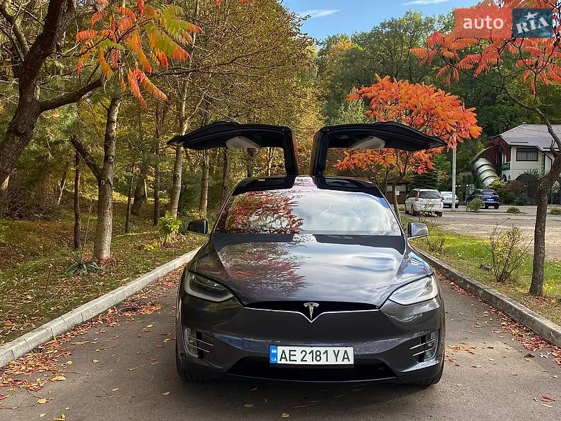 Tesla Model X