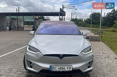 Позашляховик / Кросовер Tesla Model X 2018 в Львові