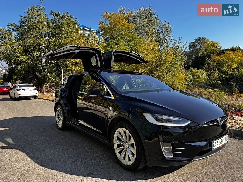 Tesla Model X 2017