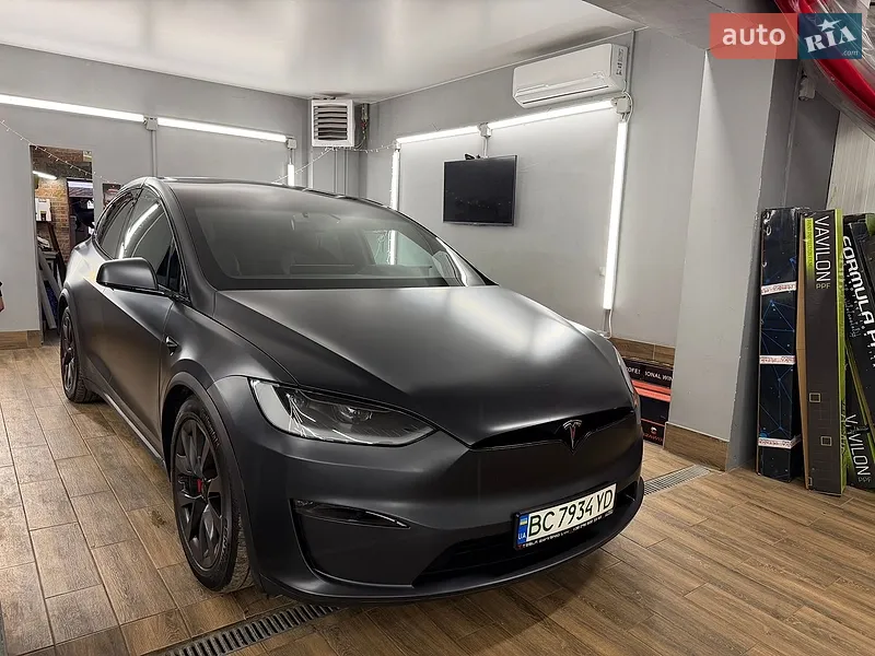 Tesla Model X