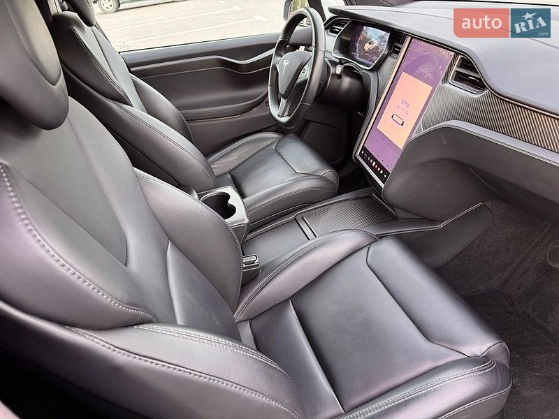 Позашляховик / Кросовер Tesla Model X 2019 в Києві