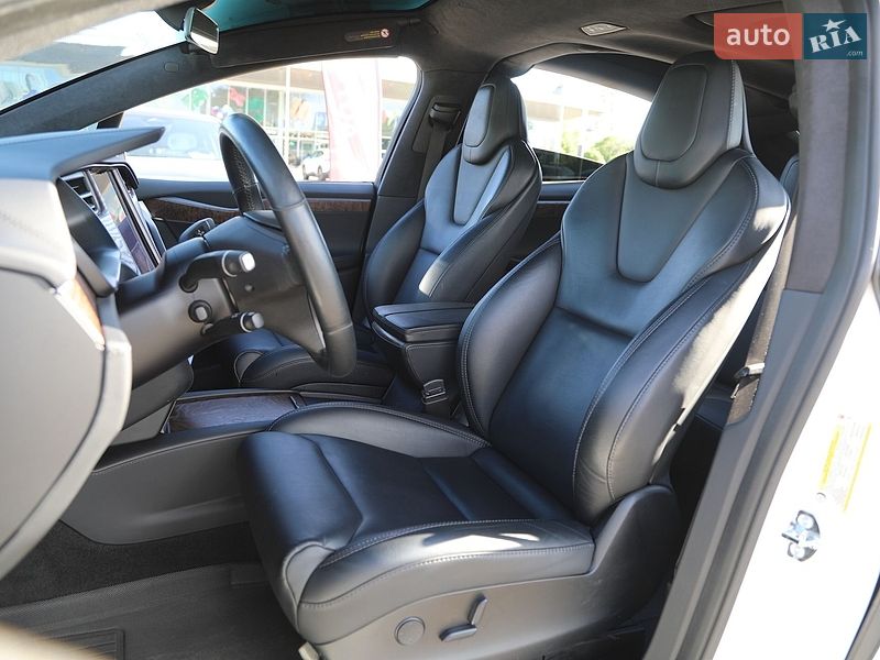 Внедорожник / Кроссовер Tesla Model X 2019 в Харькове