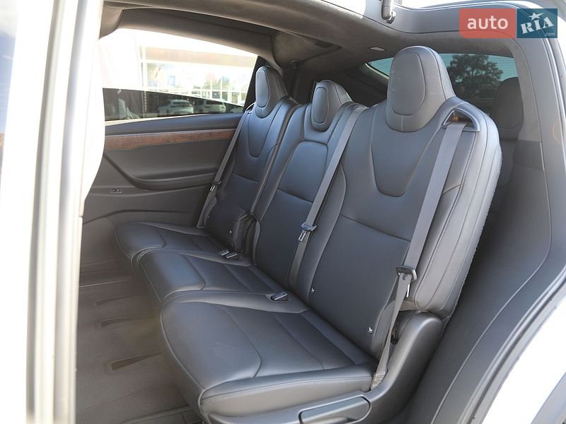 Внедорожник / Кроссовер Tesla Model X 2019 в Харькове