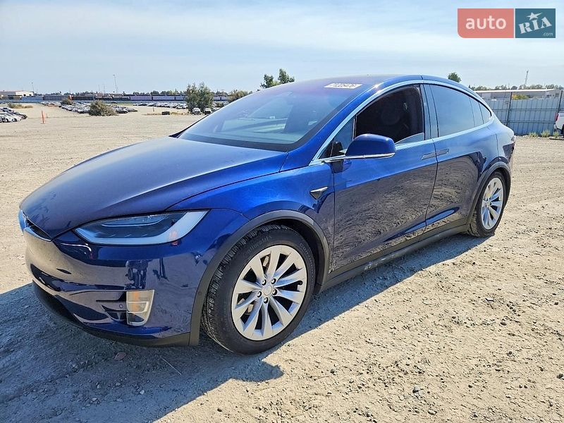 Tesla Model X 2018