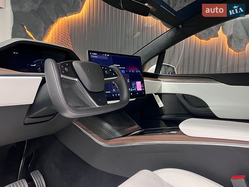 Внедорожник / Кроссовер Tesla Model X 2025 в Львове