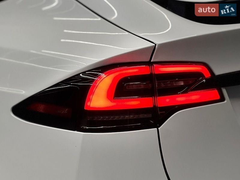 Внедорожник / Кроссовер Tesla Model X 2025 в Львове