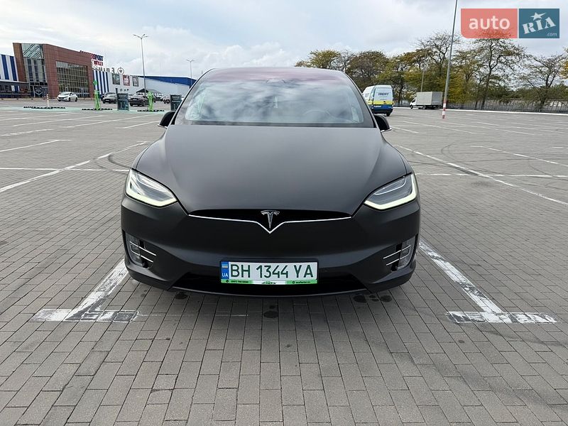 Внедорожник / Кроссовер Tesla Model X 2018 в Одессе