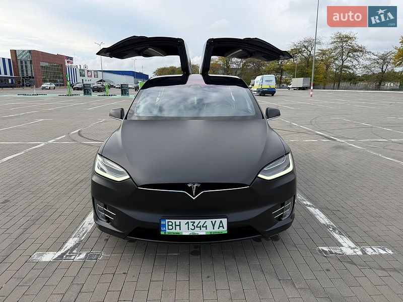 Внедорожник / Кроссовер Tesla Model X 2018 в Одессе