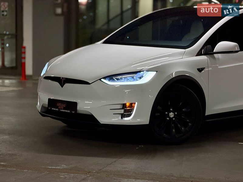 Позашляховик / Кросовер Tesla Model X 2017 в Харкові фото 18 Позашляховик / Кросовер Tesla Model X 2017 в Харкові