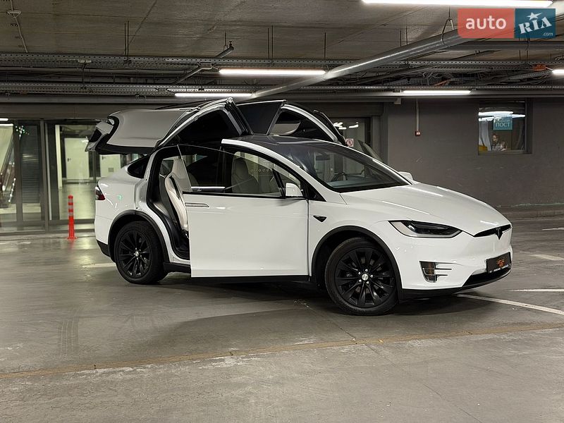 Позашляховик / Кросовер Tesla Model X 2017 в Харкові фото 21 Позашляховик / Кросовер Tesla Model X 2017 в Харкові
